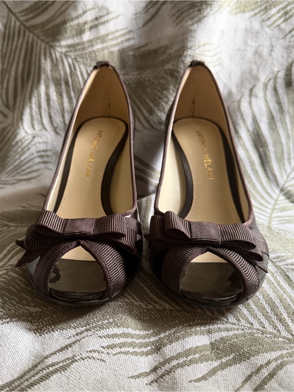 ANTONIO MELANI Brown Peep-Toe Bow Heels